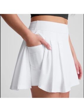 Beyond Yoga White Pleated Skort with Side Pocket